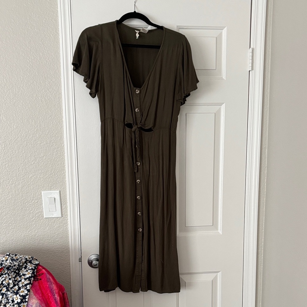 Mimi Chica Olive Button-Front Midi Dress